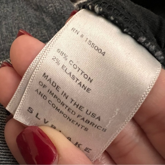 SLVRLAKE Lou Lou Slim Straight Jean In River Moon
Grey Wash Size 27 - Picture 7 of 11